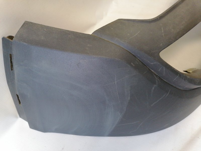 Спойлер заднего бампера