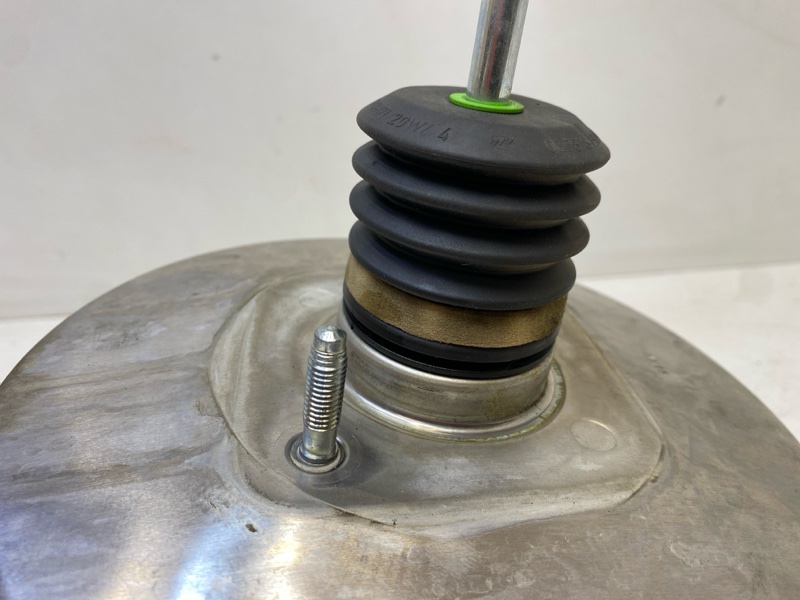 Усилитель тормозов вакуумный