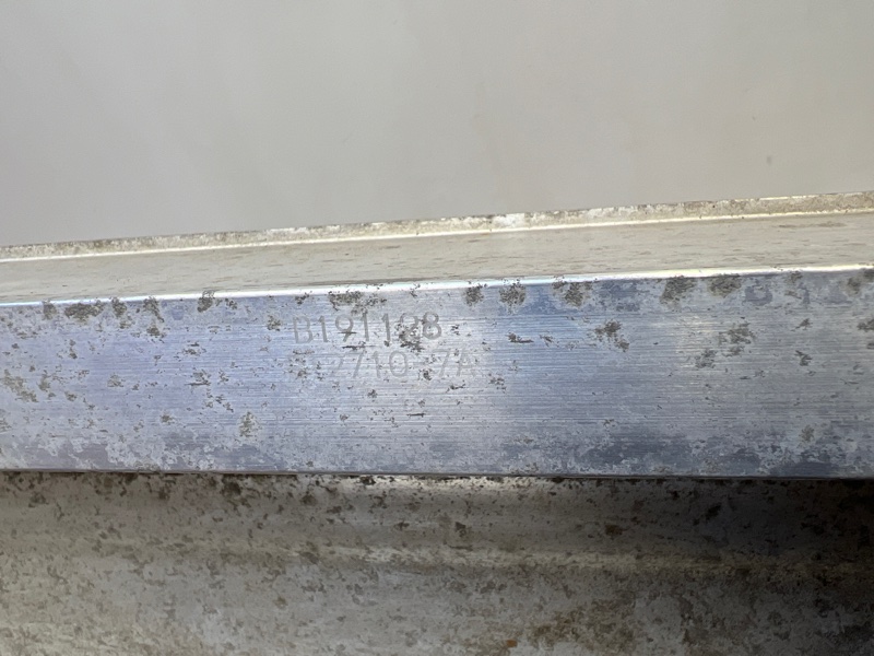 Усилитель переднего бампера