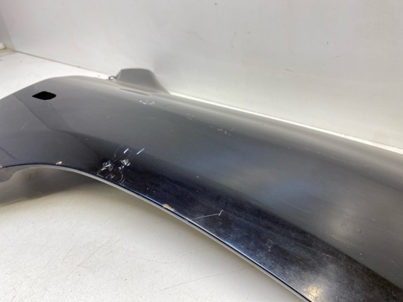 Крыло переднее правое