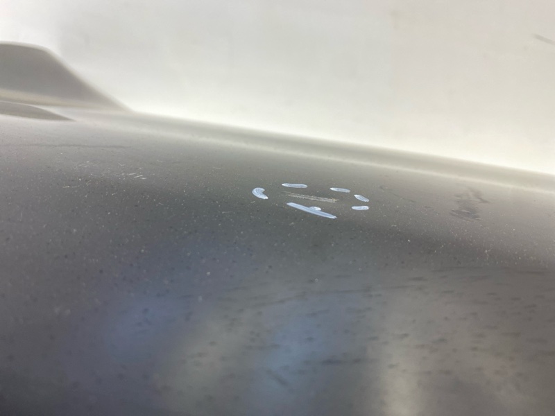 Крыло переднее правое