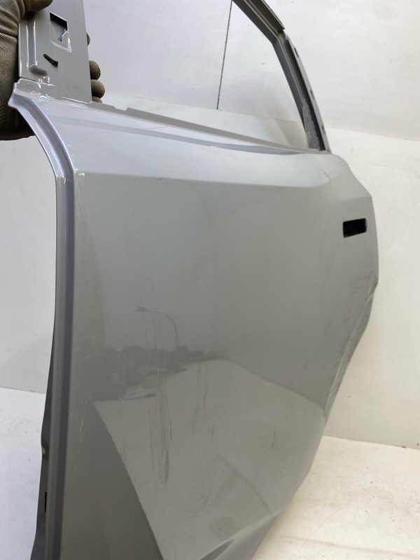 Дверь задняя левая