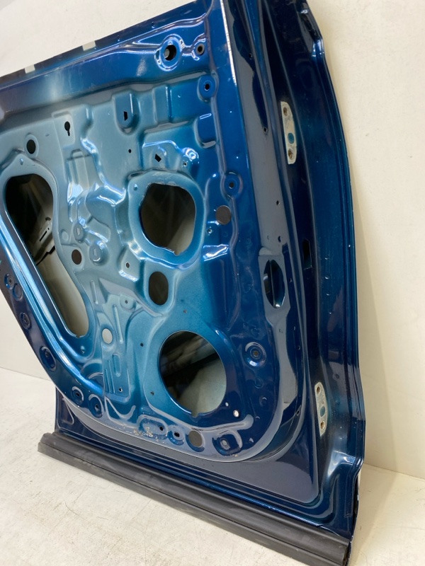 Дверь задняя левая