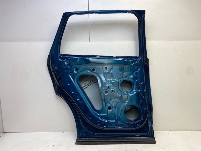 Дверь задняя левая