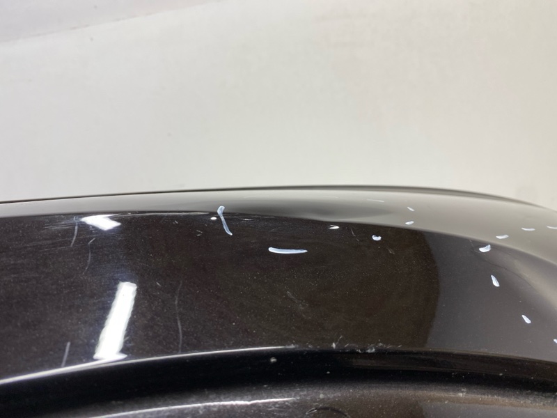 Крыло переднее правое