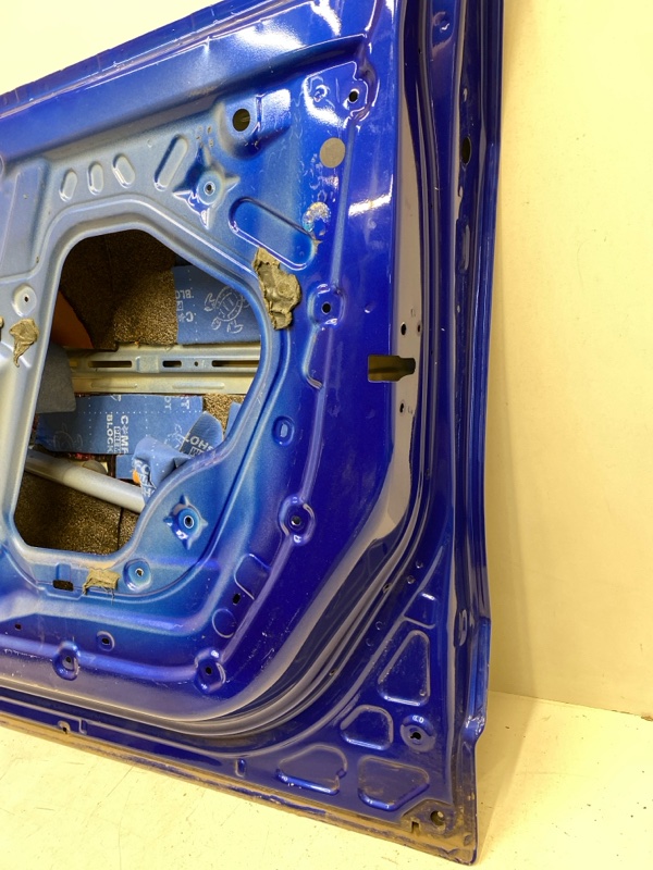 Дверь передняя правая