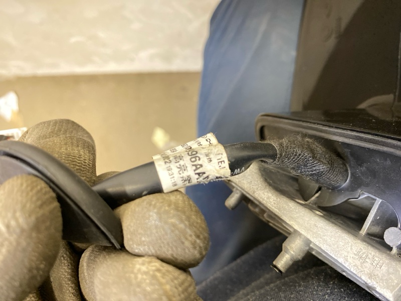 Зеркало правое электрическое