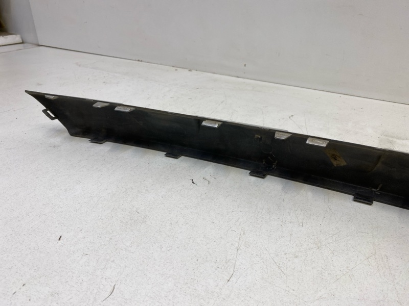 Накладка переднего бампера