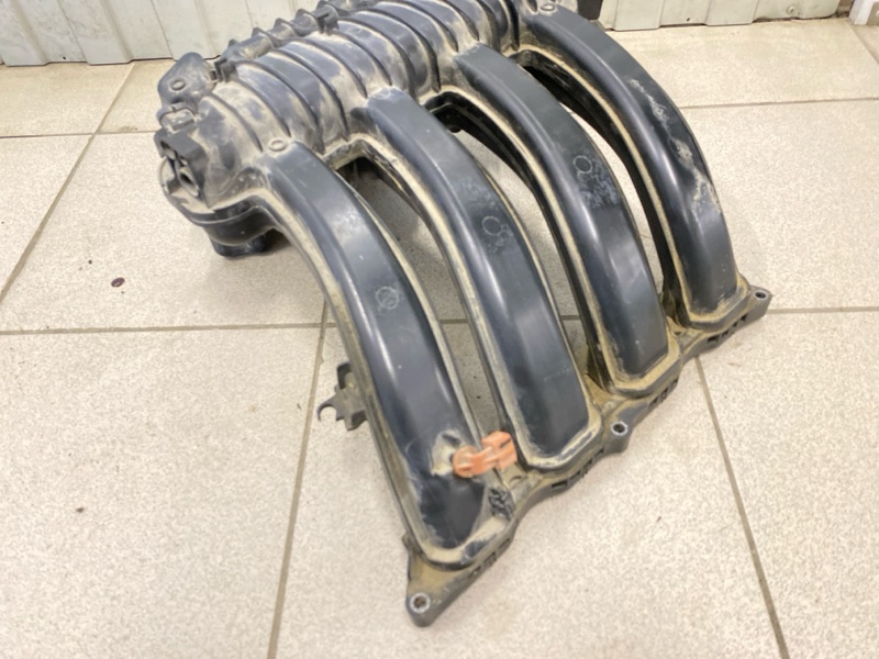 Коллектор впускной