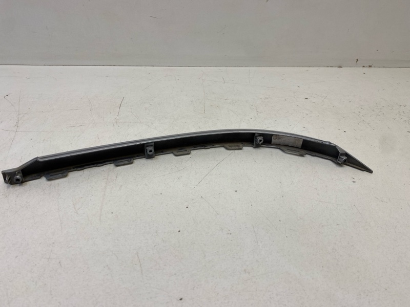 Молдинг заднего бампера левый