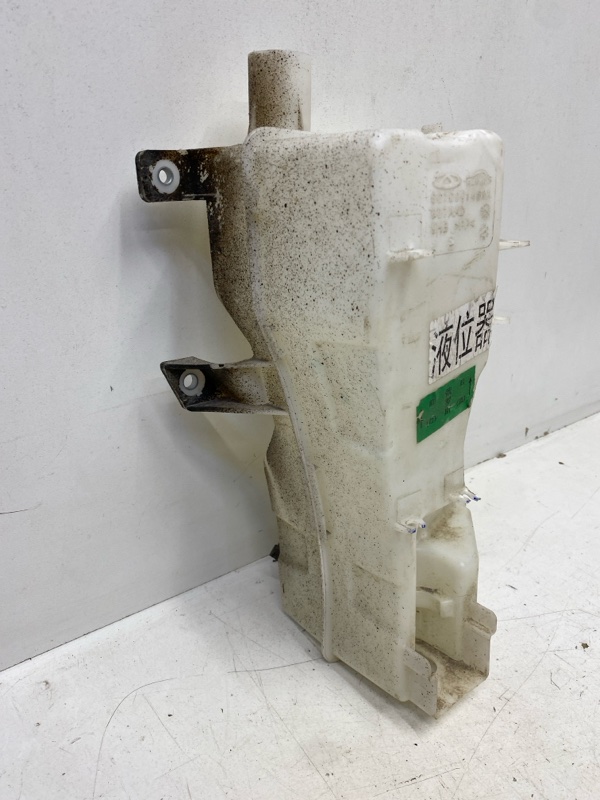 Бачок омывателя лобового стекла