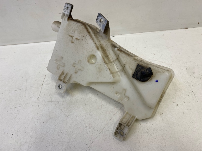 Бачок омывателя лобового стекла