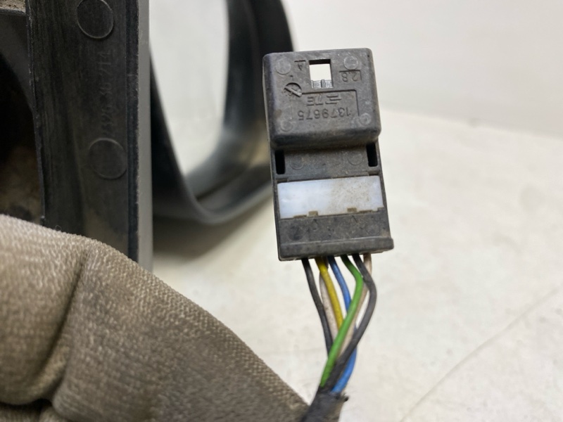 Зеркало правое электрическое