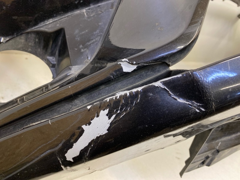 Бампер передний