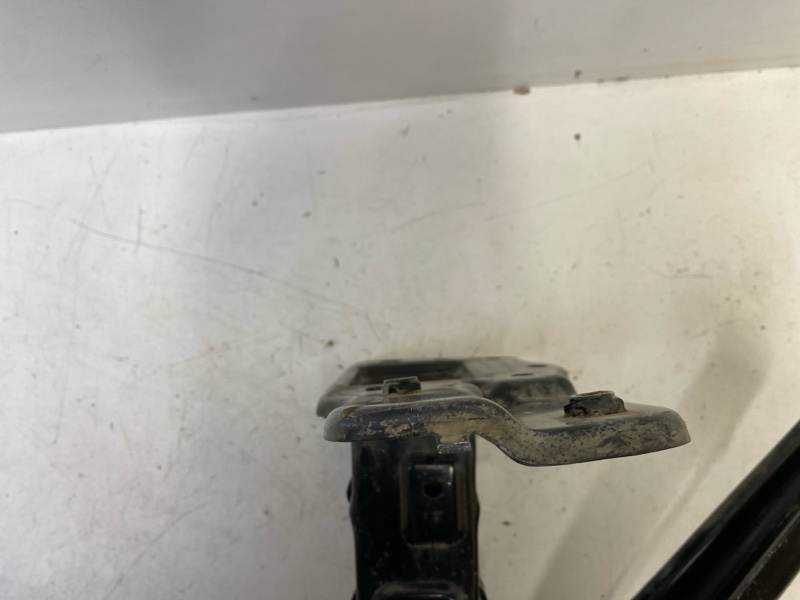 Усилитель переднего бампера