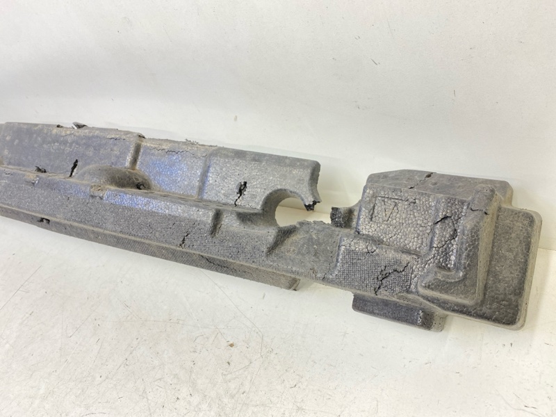 Наполнитель переднего бампера