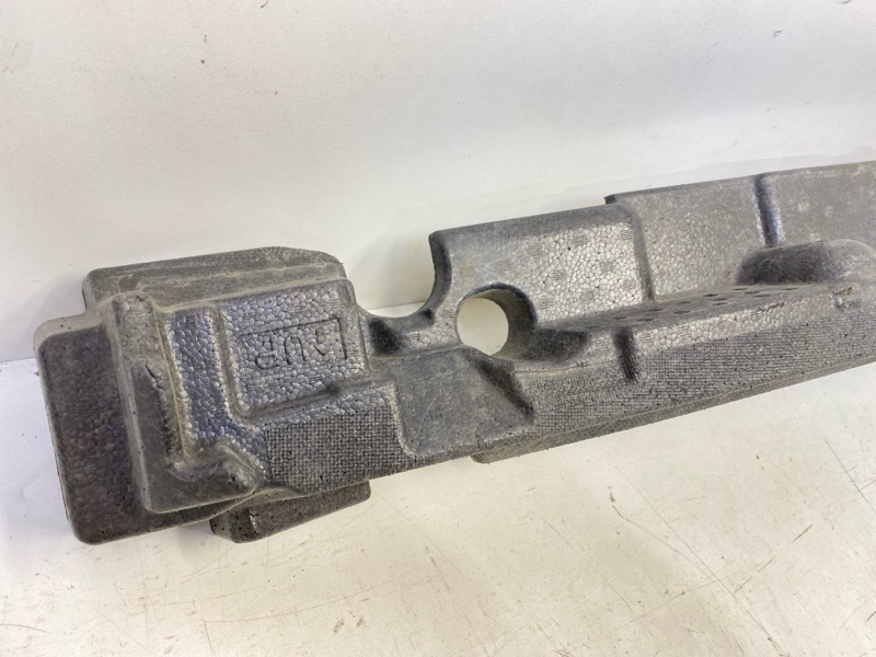 Наполнитель переднего бампера