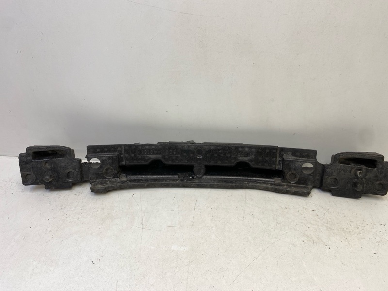 Наполнитель переднего бампера