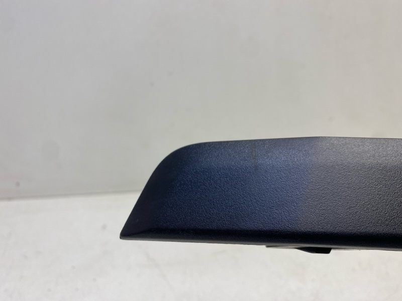 Молдинг заднего бампера правый