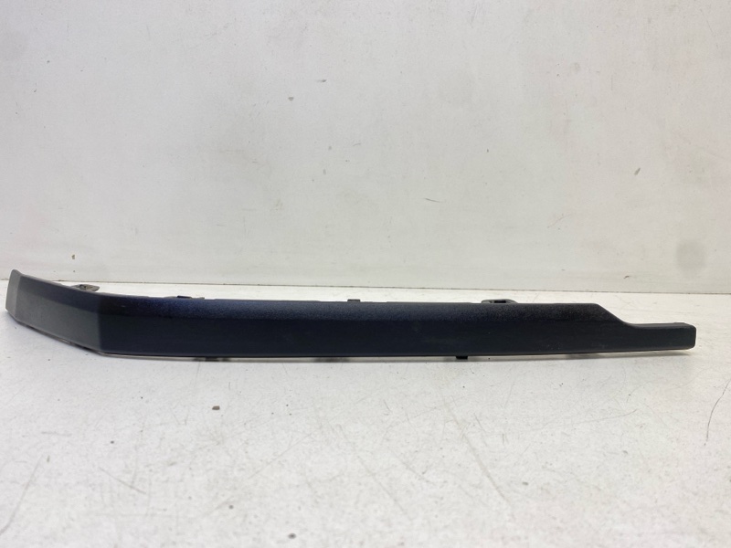 Молдинг заднего бампера правый