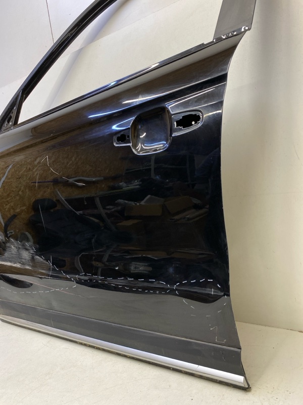 Дверь передняя левая