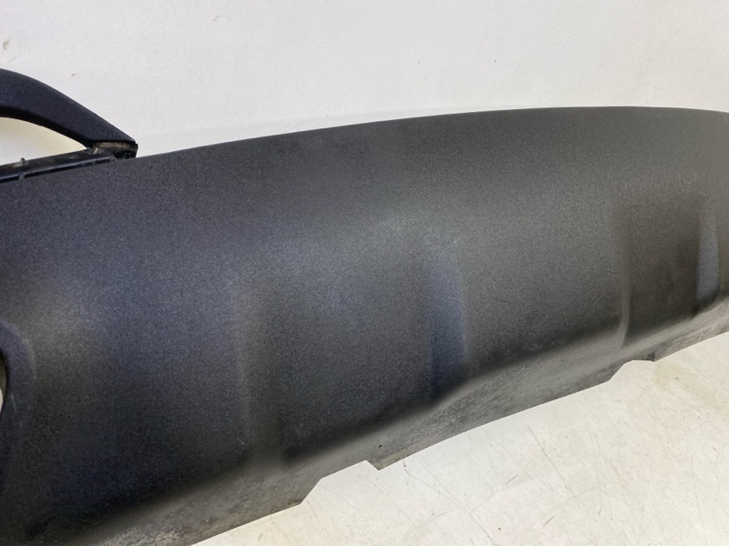 Спойлер заднего бампера