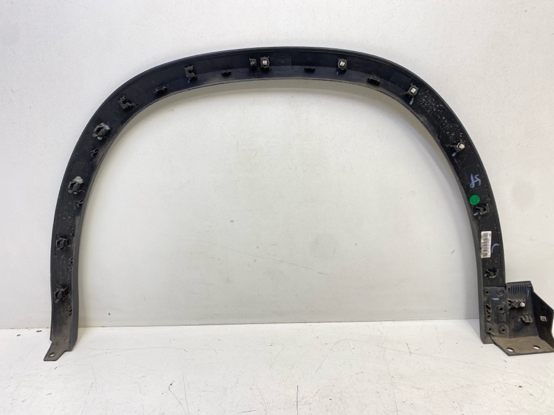 Накладка переднего крыла правого