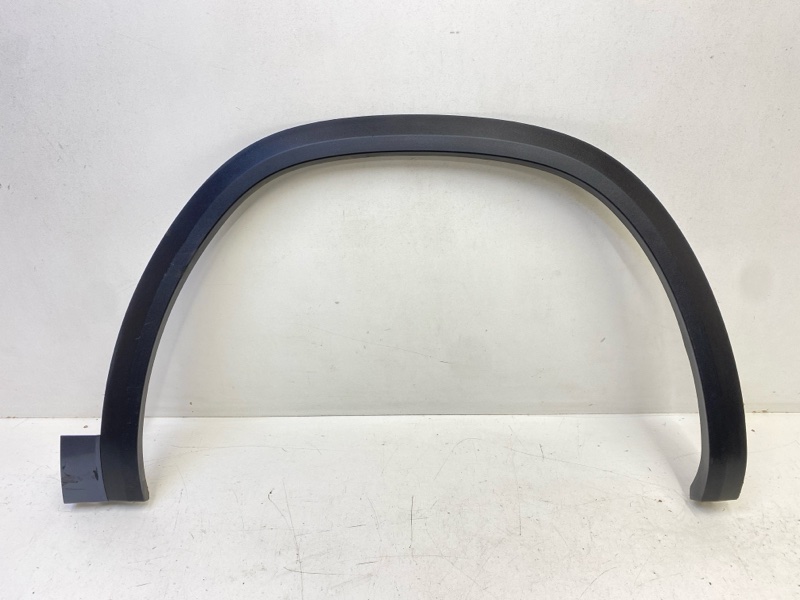 Накладка переднего крыла правого