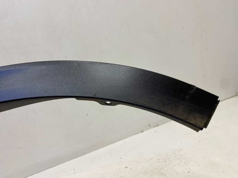 Накладка переднего крыла левого