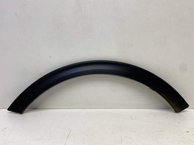 Накладка переднего крыла левого