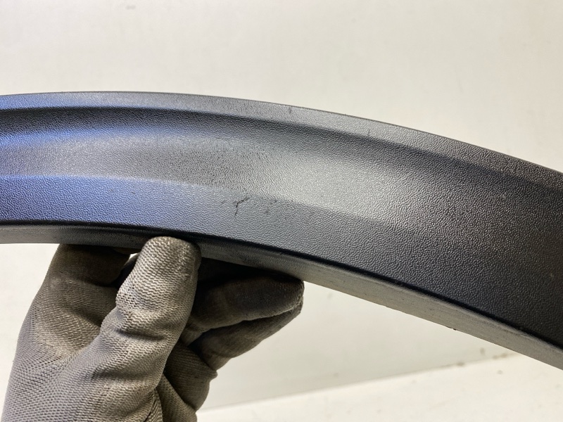 Накладка переднего крыла левого