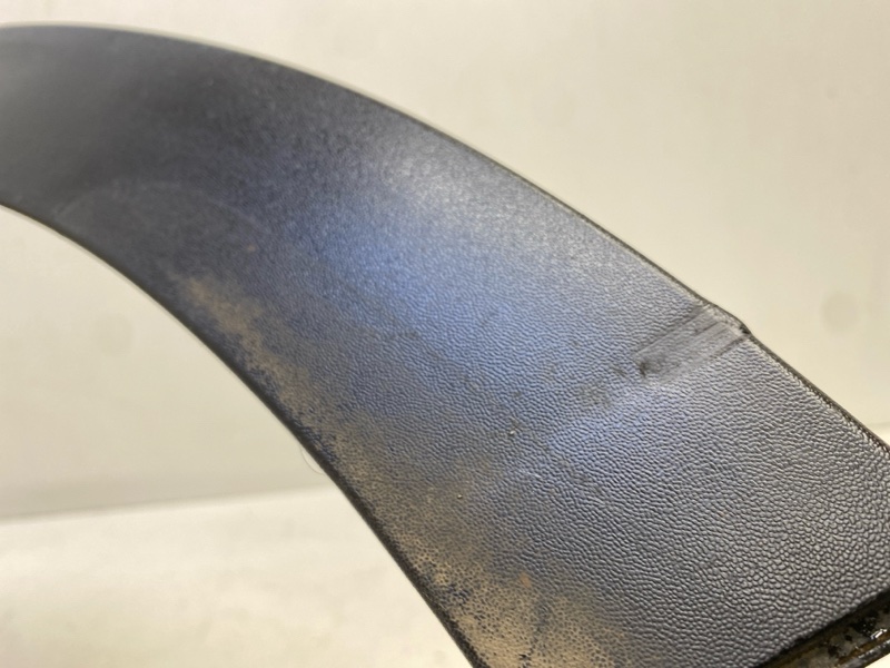 Накладка переднего крыла левого