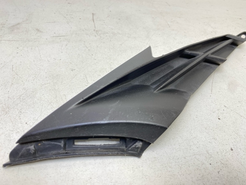 Накладка переднего бампера правая