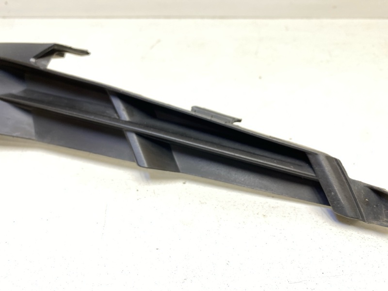 Накладка переднего бампера правая