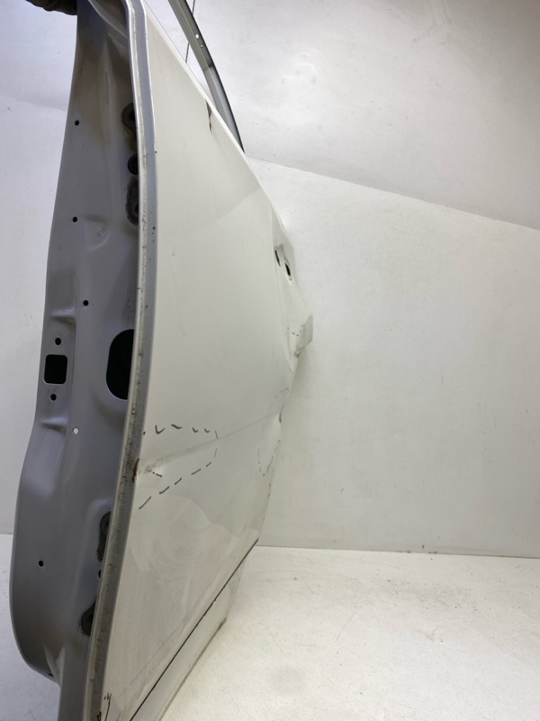 Дверь задняя левая