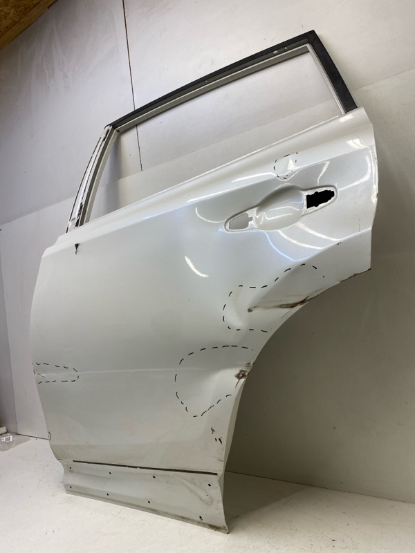 Дверь задняя левая