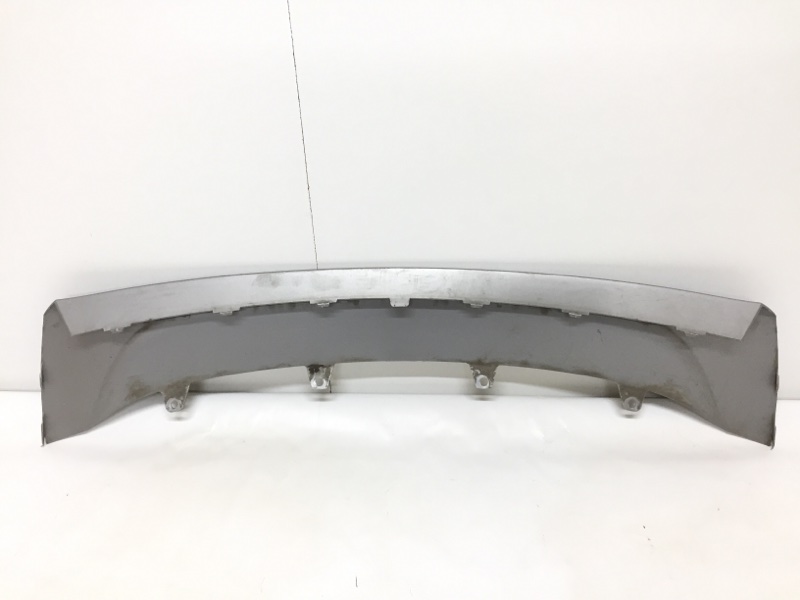 Накладка переднего бампера