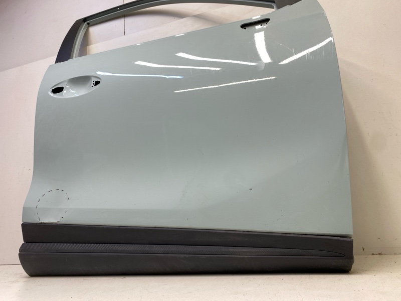 Дверь передняя правая