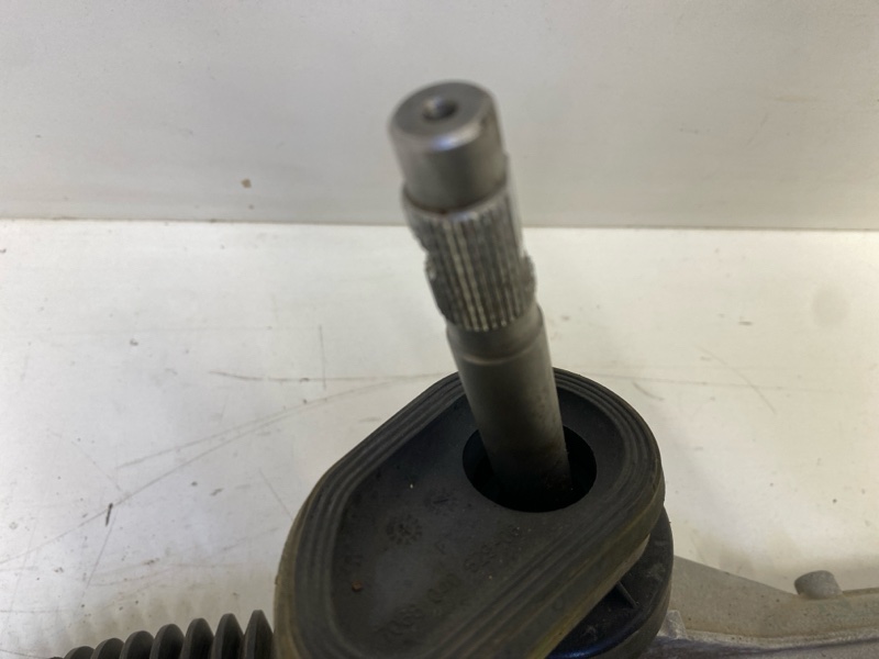 Рейка рулевая