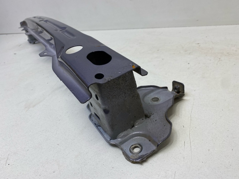 Усилитель заднего бампера