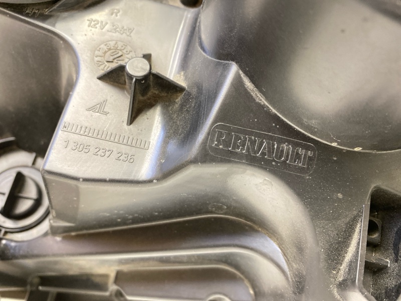 Фара правая