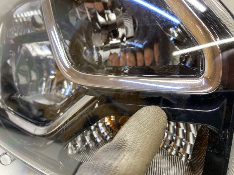 Фара правая