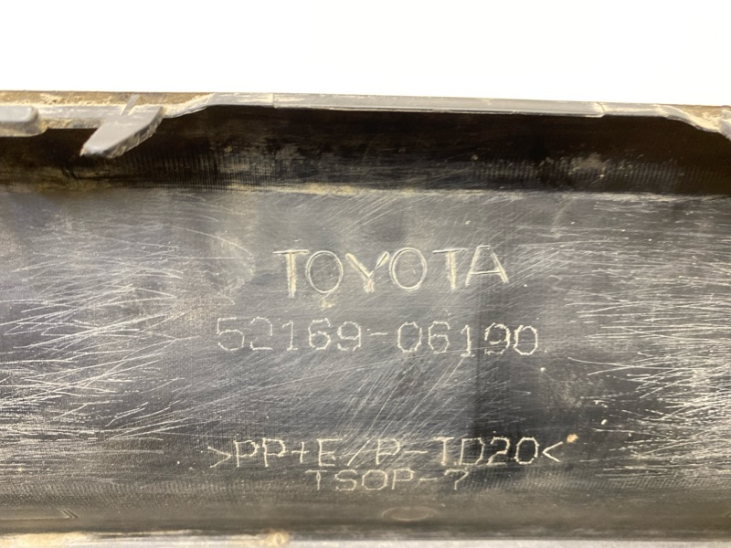 Спойлер заднего бампера