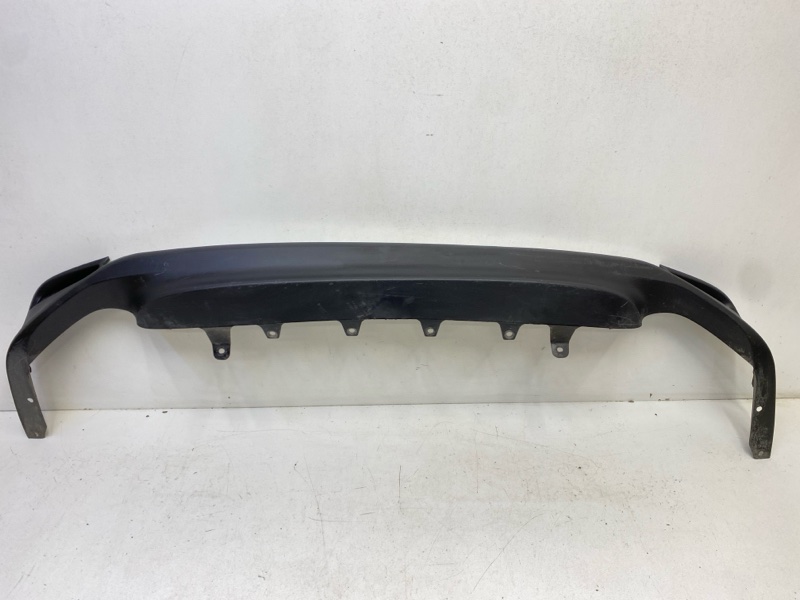 Спойлер заднего бампера