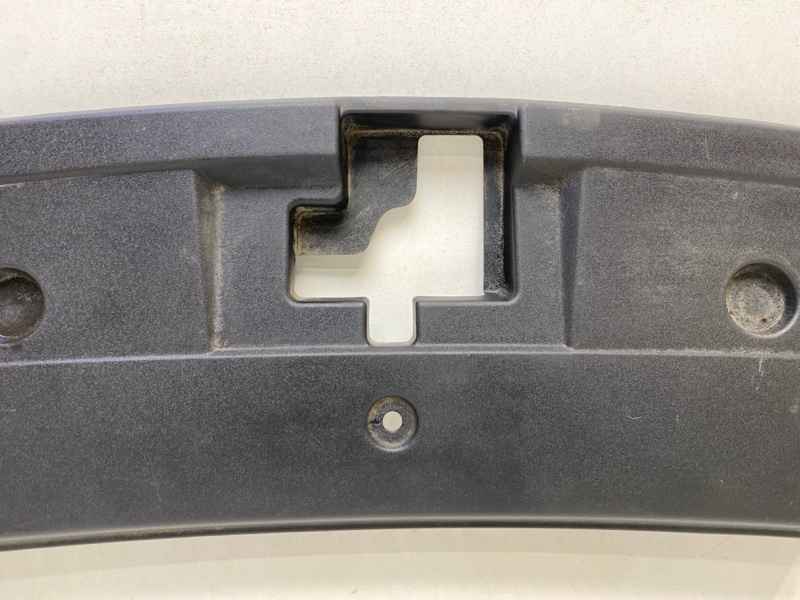 Кожух замка капота