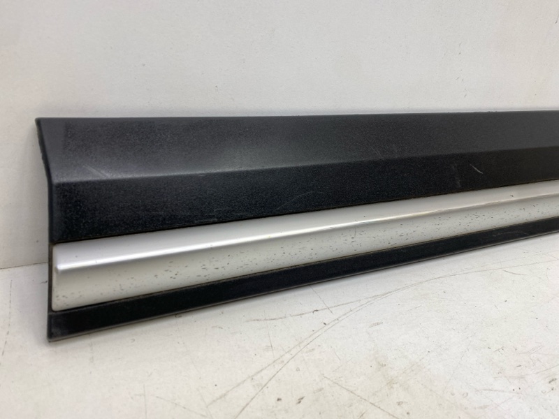 Молдинг двери