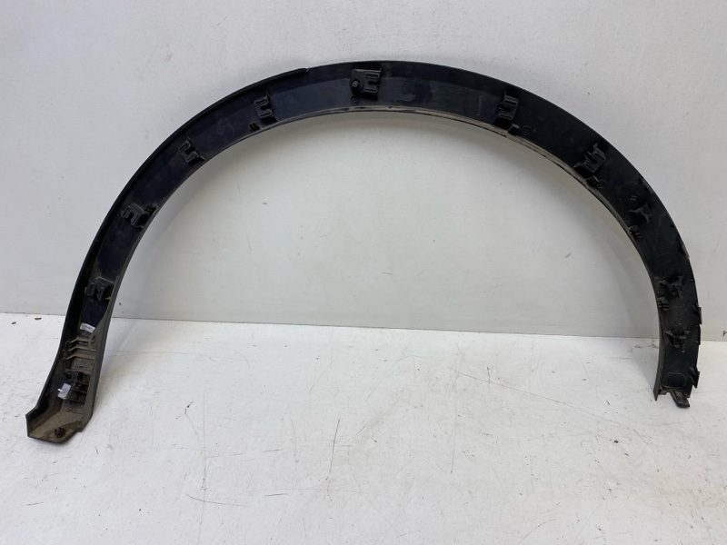 Накладка переднего крыла правого