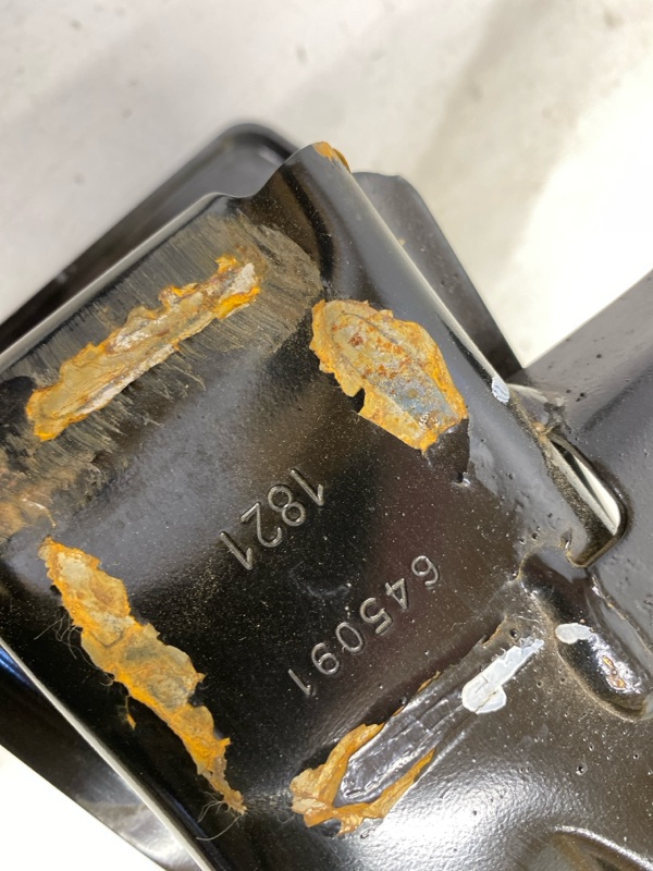 Усилитель переднего бампера