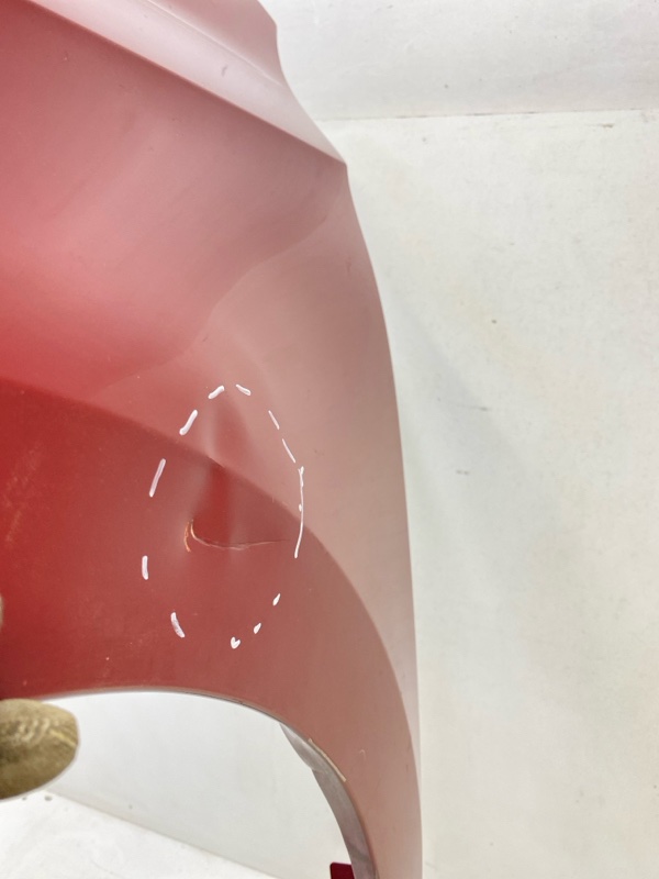 Крыло переднее левое