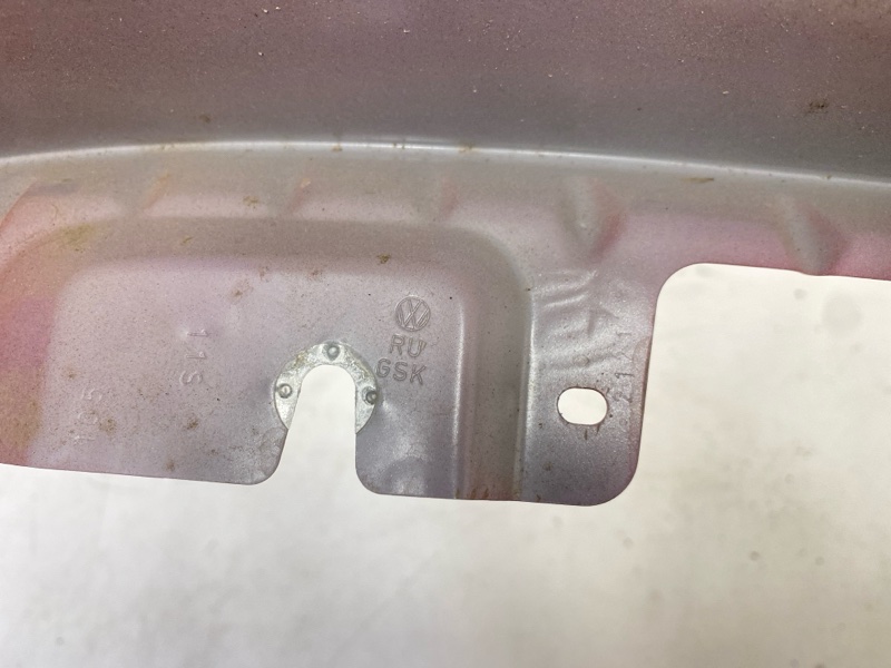 Крыло переднее левое